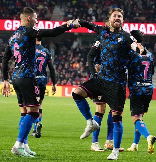 赛前体能课后，上海申花遗憾出局备战西甲，质疑声仍在，阵容厚度经受考验(赫赛汀用法用量说明书)