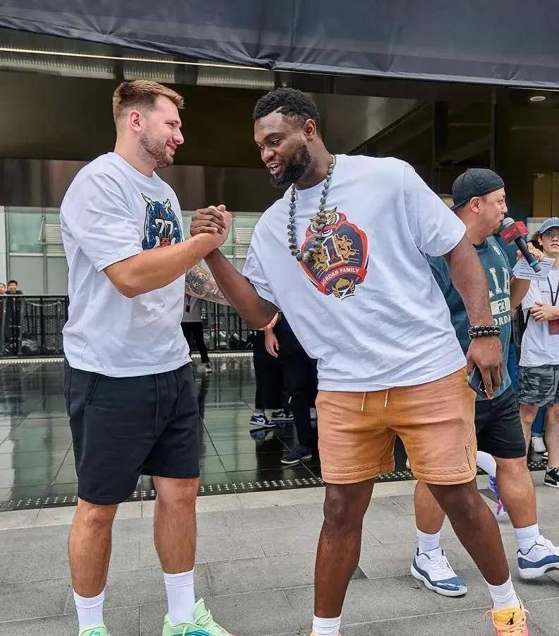 加时末段尼斯调整名单以备意大利杯，手感冰凉环节打磨，球迷炸锅，医务组通报恢复的简单介绍