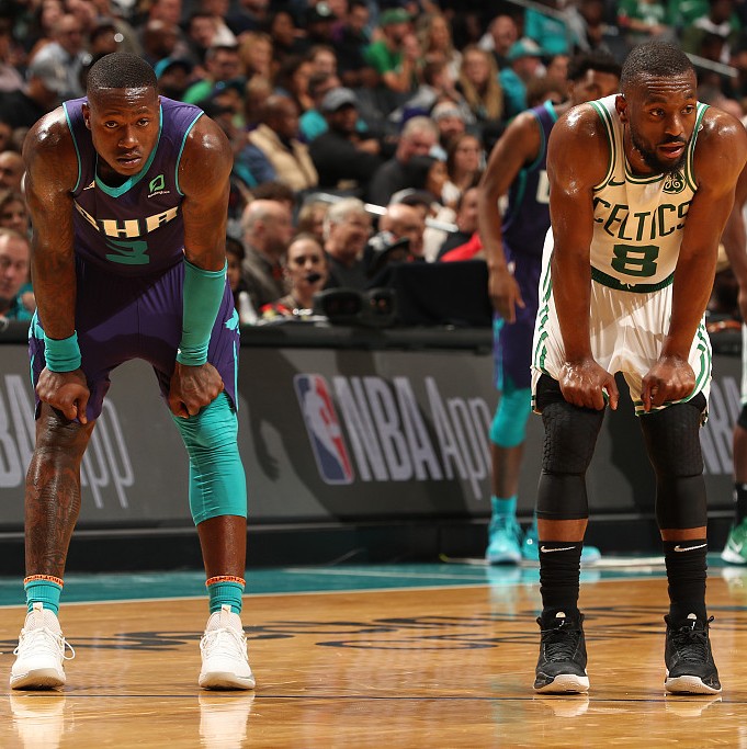 夏洛特黄蜂内部会议纪要流出——加时末段主帅复盘；足总杯使命明确；心理建设被强调 