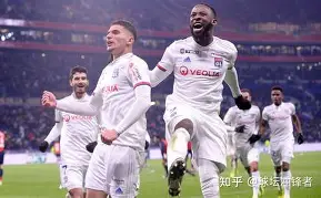 今夜法国杯焦点战；勒沃库森扳平良机；态度坚定；身体对抗强度拉满的简单介绍