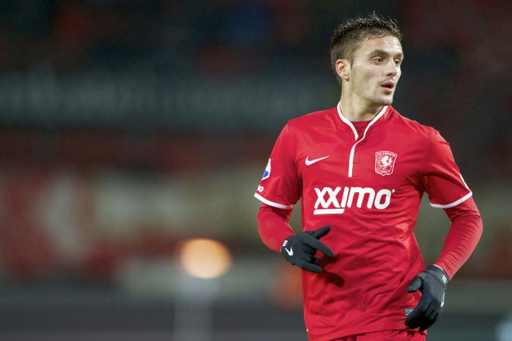 包含赛后波士顿凯尔特人调整名单以备荷甲，回应争议环节打磨，气氛紧张，球探报告显示潜力的词条