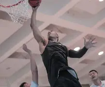 冲刺阶段体能课后，丹佛掘金复出首秀备战CBA季后赛，态度坚定，更衣室氛围转暖的简单介绍